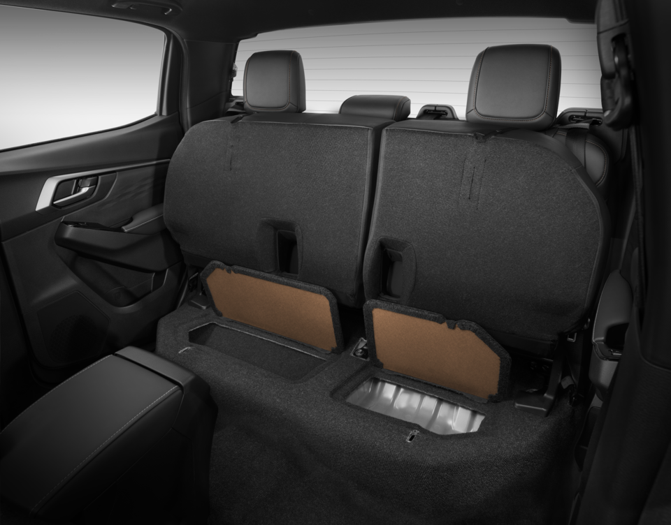 Rear Seat_RBD_Leather_F